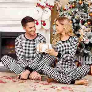 Conjunto de Pijamas a Cuadros Navideños para Pareja, Algodón Suave, Manga Larga, Pijamas Combinados, Ropa de Dormir Informal para Mujer y Hombre - Product Image 1