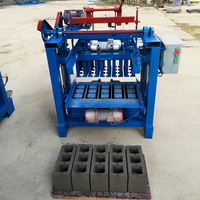 Machine à fabriquer des blocs creux et des pavés en cendres volantes avec fonctionnement automatique du moteur