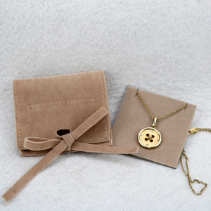 Custom Embossing logo Velvet Gift Bags Suede Envelope Jewelry Packaging Pouch Bag with Insert Card for Necklace Rings Display - Product Image 2