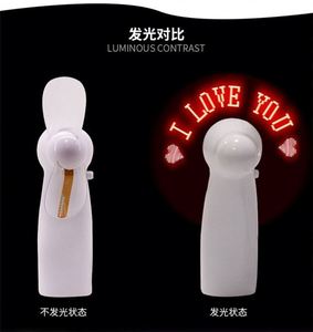 พัดลมมือถือขนาดเล็กพร้อมจอ LED แบบกำหนดเองได้ ใช้แบตเตอรี่แบบชาร์จซ้ำได้ สำหรับระบายความร้อนส่วนตัวและใช้งานกลางแจ้ง - Product Image 2