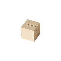 Porte-cartes de table en laiton personnalisé Mordem Porte-étiquette de prix Porte-cartes de bureau Porte-cartes de table Photo Clip Cube Stand