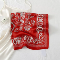Foulards en soie de mûrier 100% Design Paisley classique personnalisé pour femmes et hommes taille carrée moyenne 70*70 cm