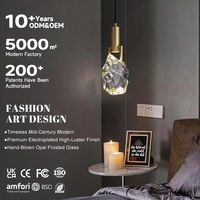 Lustre suspendu élégant et moderne en fer et cristal avec LED pour chambre à coucher, salon, café
