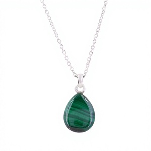 Hermoso Collar con Colgante de Cristal de Malaquita en Forma de Lágrima de 12x16mm, Piedra de Reiki Curativa, Hecho a Mano con Plata 925, Estilo Bohemio, para Fiesta - Product Image 1