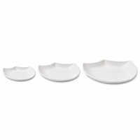 Assiette en mélamine blanche en forme de pétale irrégulier, plat de service créatif à bord incurvé pour hôtel, restaurant, banquet