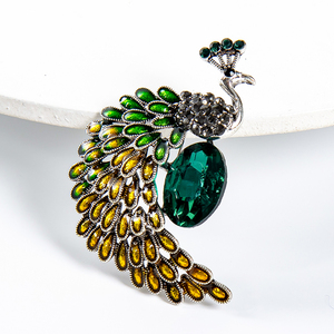 Pin Bros Burung Hewan Kristal Zamrud Besar Halus Berlebihan Berkilau Berlian Imitasi Bros Merak Wanita - Product Image 2