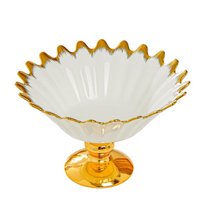 Assiette à fruits en céramique de luxe avec base dorée électro-plaquée pour la maison, le salon, la table à manger, le service de desserts et de collations - Product Image 5