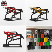 Machine à squats pour l'entraînement de la force des jambes et des fessiers avec supports d'épaule rembourrés et cadre robuste pour les salles de sport commerciales