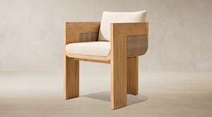 Ensemble de meubles de salle à manger d'extérieur en teck moderne et luxueux avec fauteuils en rotin et table rectangulaire en teck - Product Image 3