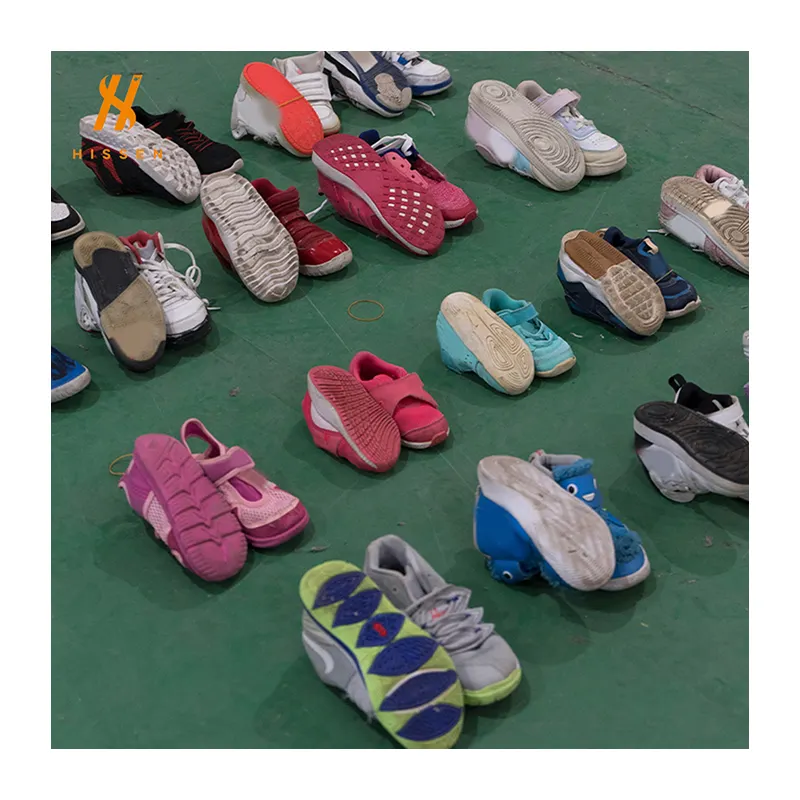 Venta al por mayor de zapatos de segunda mano Bale de importación de zapatos usados para niños en Tailandia