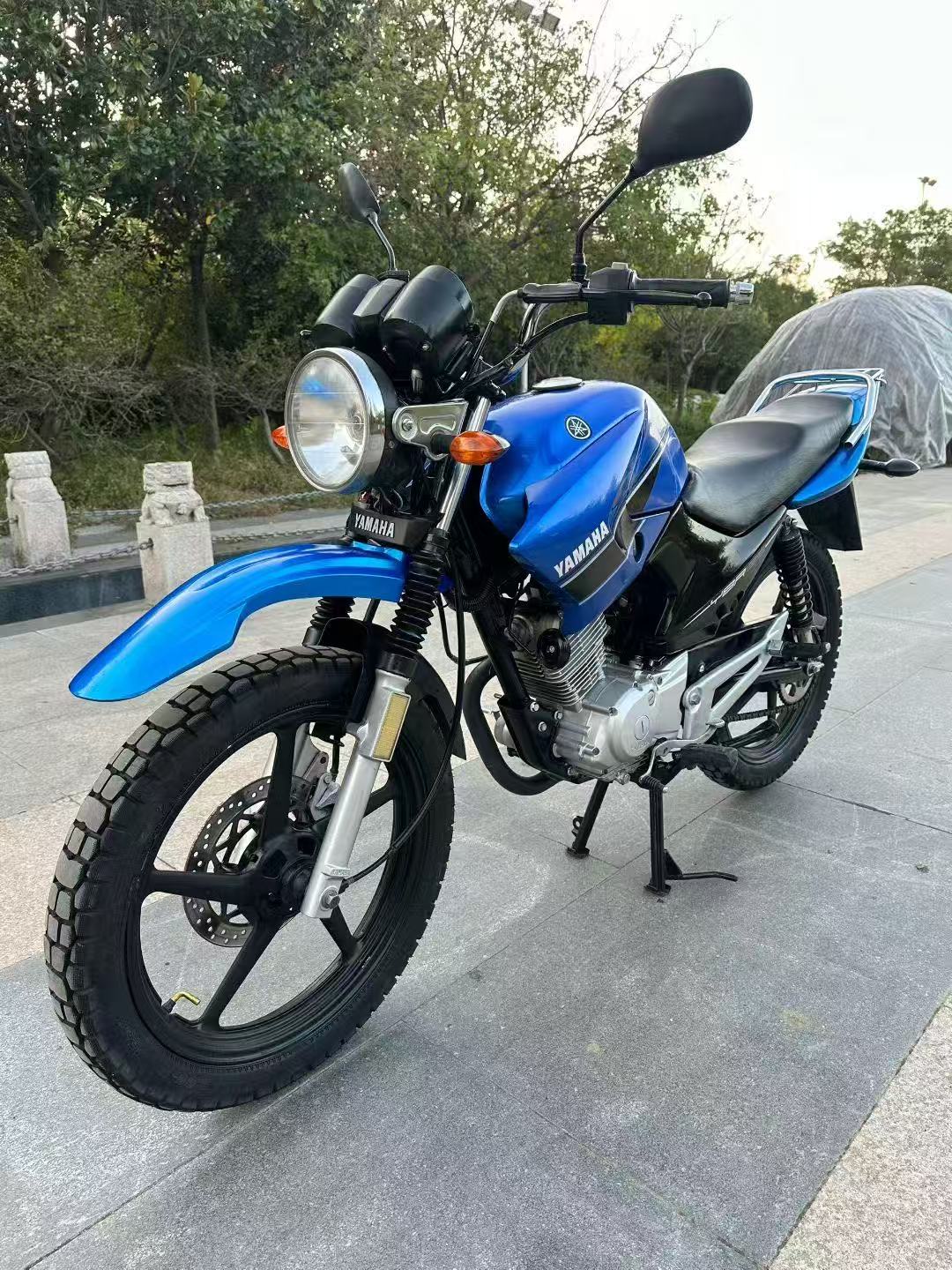Yamaha YBR125 2015 - Precio, fotos, ficha técnica y motos rivales