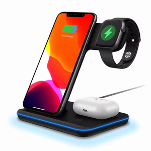 <span class=keywords><strong>Chargeur</strong></span> sans fil magnétique 15W 3 en 1 Produits multi-tendances pour <span class=keywords><strong>chargeur</strong></span> de téléphone pliable <span class=keywords><strong>Amazon</strong></span> Supports de charge <span class=keywords><strong>rapide</strong></span> - Product Image 1