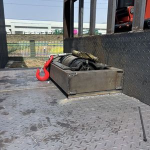 Heavy Duty HOWO NX 20 ton 25 ton lowbed <b>crane</b> truck with ramps and winch for construction and excavator - Product Image 6