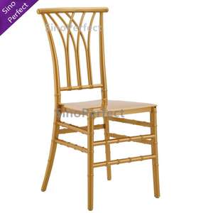 Chaise Chiavari Tiffany en plastique empilable monobloc fantaisie en résine PP dorée en gros pour les événements de mariage, les dîners, la décoration, la location - Product Image 2