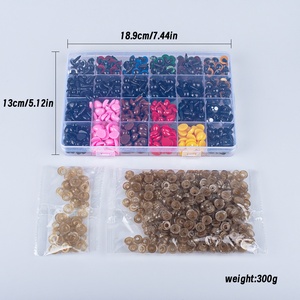 Kit Fai-da-te 24 Griglie con 1040 Pezzi Colorati di Occhi e Nasini di Sicurezza in Plastica con Rondelle per Orsetti, Bambole Morbide e Modellini Giocattolo - Product Image 2