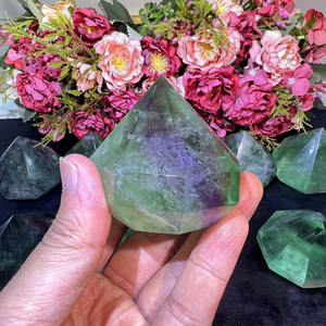 <span class=keywords><strong>Prix</strong></span> de gros <span class=keywords><strong>Diamant</strong></span> de fluorite verte naturelle Cristal de quartz Sculpture de <span class=keywords><strong>diamant</strong></span> à vendre - Product Image 3