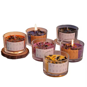 Bougies parfumées en gros Magic Zodiac avec fleurs séchées et cristaux pour rituels, méditation, et diffusion d'arômes spirituels à la maison - Product Image 5
