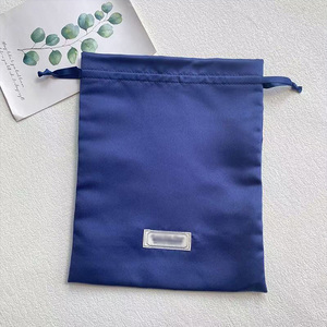 Sac de rangement anti-poussière en satin brillant - Product Image 4