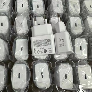 <span class=keywords><strong>Chargeur</strong></span> de téléphone portable 2026 en stock, adaptateur secteur 5V 3A 25W avec prise UE pour <span class=keywords><strong>Samsung</strong></span> Galaxy S26 <span class=keywords><strong>Ultra</strong></span> S24 S22 S23 <span class=keywords><strong>Ultra</strong></span> S21 <span class=keywords><strong>S20</strong></span> <span class=keywords><strong>FE</strong></span> - Product Image 3