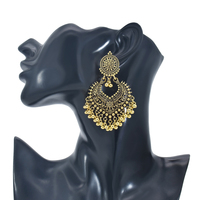 Boucles d'oreilles pendantes ethniques bohèmes style Bollywood, en alliage de zinc oxydé, argentées, avec pampilles afghanes et fleurs, type Jhumka, pour soirée, inspirées de l'Inde