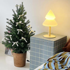 Petit arbre de Noël artificiel, décorations de bureau, petite scène intérieure, décorations faites à la main, personnalisables, décorations de style bohème - Product Image 6