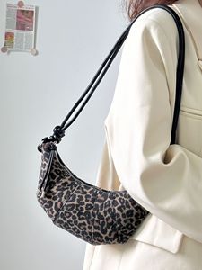 Nouveau Sac Croissant de Luxe Style Vintage pour Femme avec Fermeture Éclair – Sacs à Main Populaires Type Dumpling Tanjing - Product Image 3