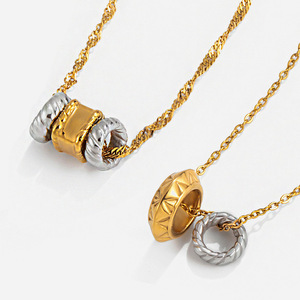 Collar con colgante de acero inoxidable bicolor en oro de 18 quilates y plata, diseño geométrico, uso diario, unisex - Product Image 1
