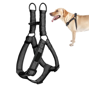 Venta al por mayor caminar otros collares para mascotas, correas arneses perros personalizados arnés de lujo personalizado - Product Image 1