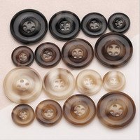 Kancing Resin SAS Mewah Berbentuk Bulat Besar dengan Empat Lubang, Pola Vintage, Kancing Dekoratif Jahitan Tangan untuk Mantel.