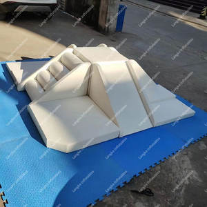 Mini clôture <span class=keywords><strong>de</strong></span> château <span class=keywords><strong>gonflable</strong></span> commerciale blanche, balles <span class=keywords><strong>de</strong></span> jeu souples pour enfants, <span class=keywords><strong>aire</strong></span> <span class=keywords><strong>de</strong></span> jeu souple pour <span class=keywords><strong>bébé</strong></span> - Product Image 3