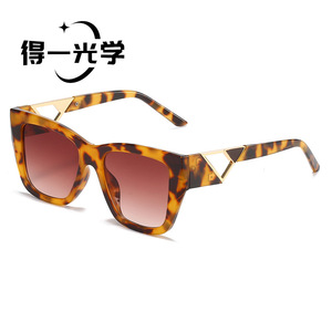 De Yi Optics <b>Square</b> <b>Frame</b> Oversized <b>Sunglasses</b> Black UV400 Women's Fashion Sun Protection - Product Image 4