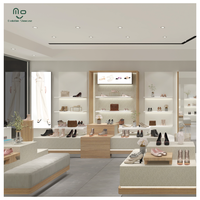 Présentoir portable moderne et personnalisé pour chaussures, portefeuilles, sacs à main et vêtements, résistant à l'eau, idéal pour les boutiques de détail