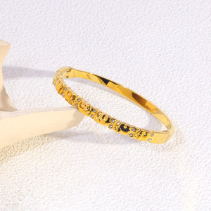 กำไลข้อมือเปิดแบบโซ่ผสมสแตนเลสสตีลแฟชั่น POWELL สำหรับผู้หญิง ชุบทอง 18k ประดับเพชร <span class=keywords><strong>CZ</strong></span> กันน้ำ ป้องกันการหมอง ขายส่งเครื่องประดับ - Product Image 6