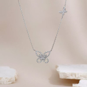 Collar con Colgante de Doble Mariposa Luminosa con Diamantes de Platino Pt950 Cultivados en Laboratorio, Joyería Fina, Cadena Delicada y Elegante - Product Image 1