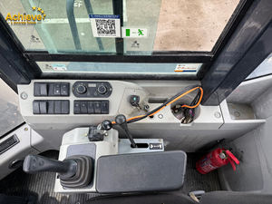 Gebrauchter SEM 655F Radlader mit CAT-Motor, 6.300 kg Nennlast, Modell 2023 mit Pumpengetriebe und Lager - Product Image 4