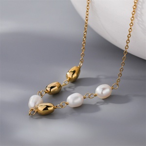 Collier vintage à double chaîne avec pendentif en forme de cœur et perle pour femmes - Product Image 6