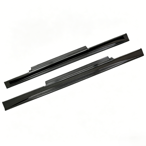 Nouvelles jupes latérales en fibre de carbone style ZE pour Nissan GT-R R35 2008-2016 – Fixation directe, finition mate et brillante, personnalisation disponible - Product Image 5