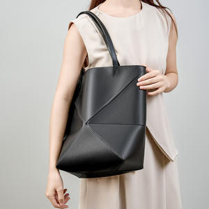 Sac fourre-tout à bandoulière en cuir véritable pliable personnalisé, grande capacité, style rétro élégant, patchwork géométrique, sac seau pliable - Product Image 2