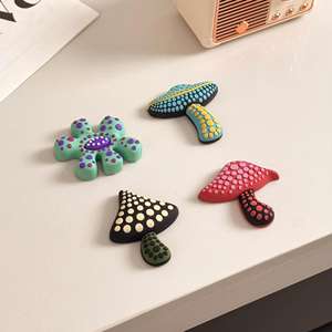 Imanes Personalizados de PVC para Refrigerador, con Diseño Creativo de Hongo, Calabaza y Hierba, Adhesivos Magnéticos Decorativos de Goma Suave - Product Image 2