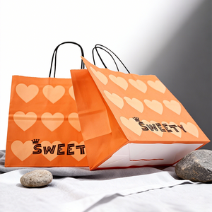 Bolsas de Compras de Papel Kraft <span class=keywords><strong>Naranja</strong></span> con Estampados de Corazones y Asas Retorcidas para Regalos de <span class=keywords><strong>Fiesta</strong></span> - Product Image 6