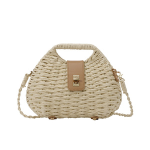 Bolso Tote de Paja Tejido a Mano, Cierre de Cuero, Bolso Versátil para Playa, Viajes y Uso Diario - Product Image 5