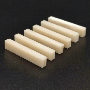 Étriers et selles de guitare rectangulaires en os, polis, naturels, artisanaux, durables, blanchis et non blanchis, pour la décoration intérieure - Product Image 1