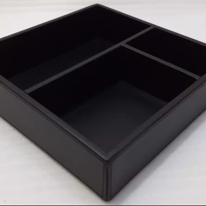 Plateau de service asymétrique avec design en similicuir - Product Image 1