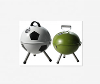 Barbecue au charbon de bois en forme de balle de golf avec poignée en bois