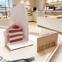 Boîte à gâteau triangulaire personnalisée en papier alimentaire, emballage portable pour desserts, mousse, tranches