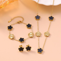 Ensemble de bijoux de luxe en gros, plaqué or 18 carats, acier inoxydable, 3 pièces : boucles d'oreilles, bracelet, collier, motif trèfle à cinq feuilles, nacre, cadeau