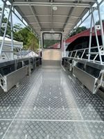Bateau de pêche à console centrale de conception nouvelle 2023, 9 m x 2,45 m, bateau de débarquement, barge à vendre