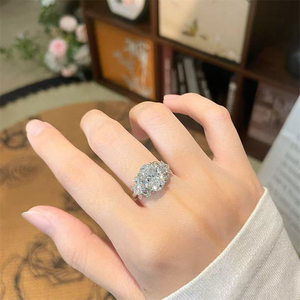 <span class=keywords><strong>Anillo</strong></span> de <span class=keywords><strong>Oro</strong></span> Blanco de 18K con Diamante Moissanita de Laboratorio de 5 Quilates y Lazo de Lujo, Anillos para Hombre de Acero Inoxidable - Product Image 4