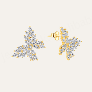 Vente en gros de boucles d'oreilles clous tendance certifiées en argent sterling 925 plaqué or 18 carats pour femmes, motif étoile filante papillon en moissanite - Product Image 6