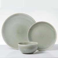 EKA Faible MOQ Échantillon Gratuit Service de Fabrication OEM/ODM pour Vaisselle en Grès et Assiettes en Céramique à Glaçure Réactive pour Restaurants